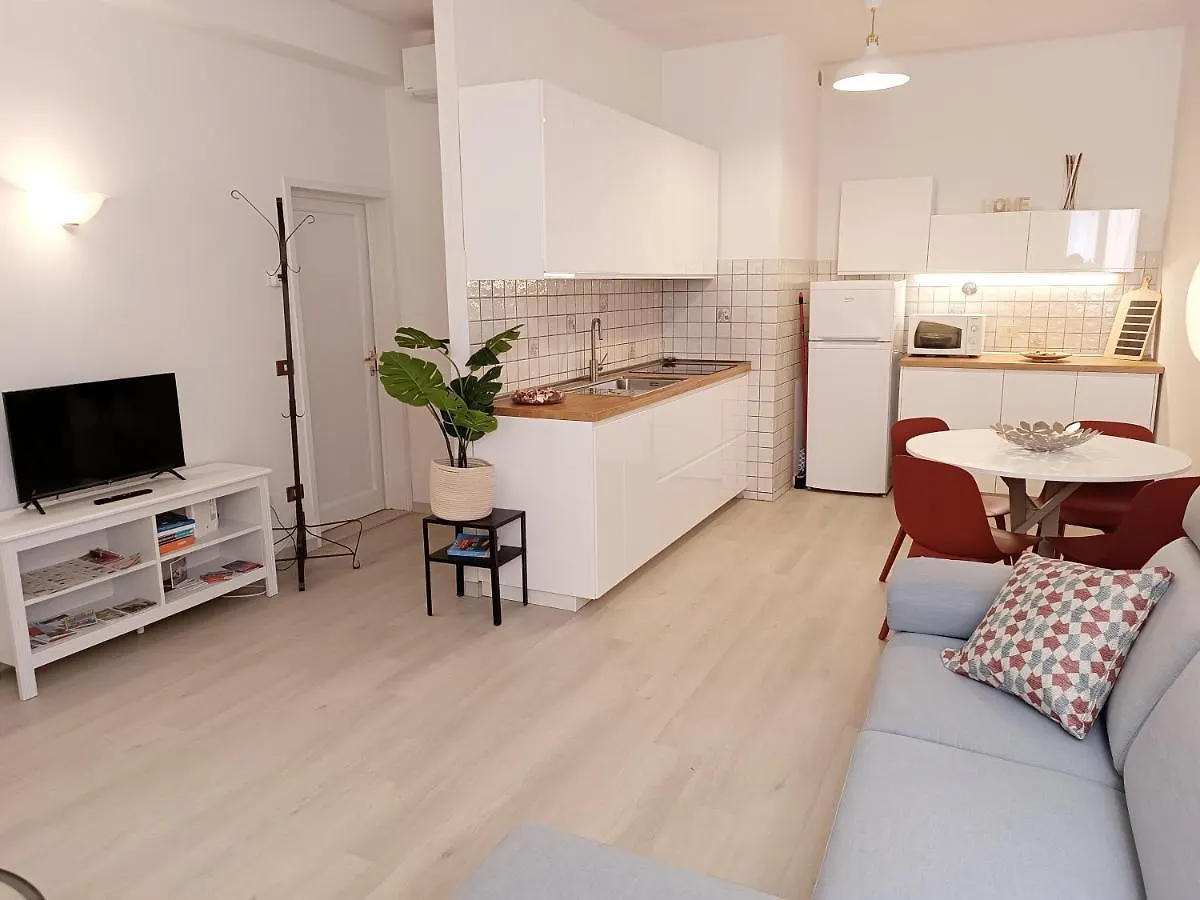 Handy House Firenze Italia